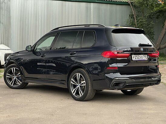BMW X7 30d 3.0 xDrive Steptronic (249 л.с.) M Sport Plus