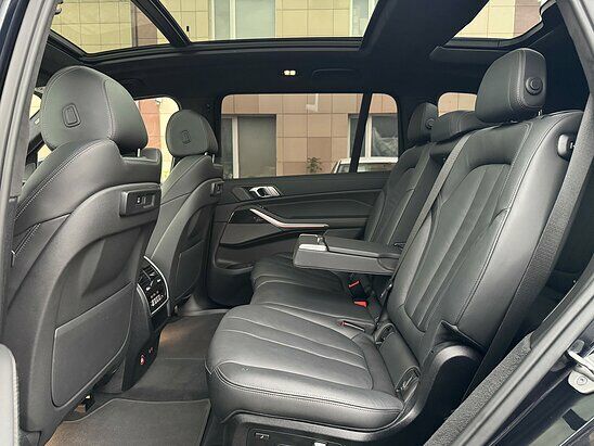 BMW X7 30d 3.0 xDrive Steptronic (249 л.с.) M Sport Plus