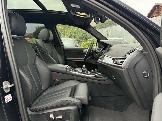 BMW X7 30d 3.0 xDrive Steptronic (249 л.с.) M Sport Plus
