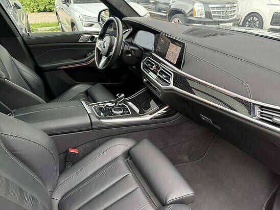 BMW X7 30d 3.0 xDrive Steptronic (249 л.с.) M Sport Plus