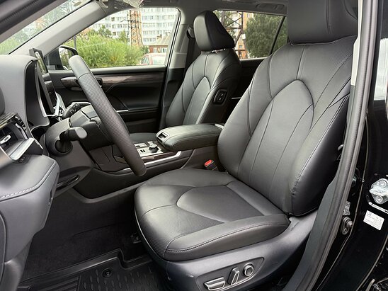 Toyota Highlander 2.0 4WD AT (248 л.с) Premium