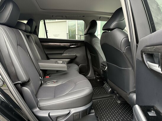 Toyota Highlander 2.0 4WD AT (248 л.с) Premium