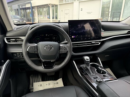 Toyota Highlander 2.0 4WD AT (248 л.с) Premium