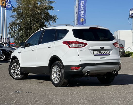 Ford Kuga 1.6 4WD AT (150 л.с.) Titanium