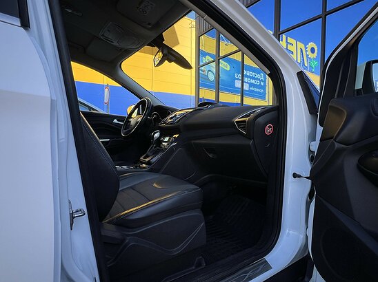 Ford Kuga 1.6 4WD AT (150 л.с.) Titanium