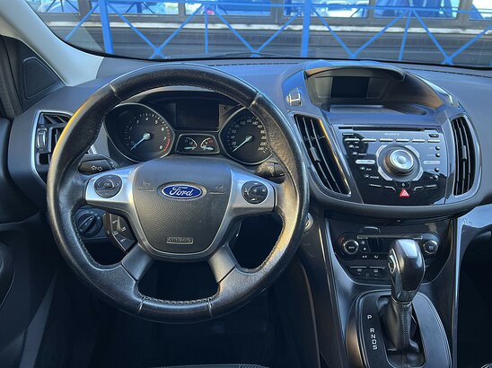 Ford Kuga 1.6 4WD AT (150 л.с.) Titanium