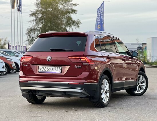 Volkswagen Tiguan 2.0 TSI 4MOTION DSG (180 л.с.) Highline