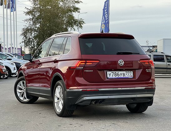Volkswagen Tiguan 2.0 TSI 4MOTION DSG (180 л.с.) Highline