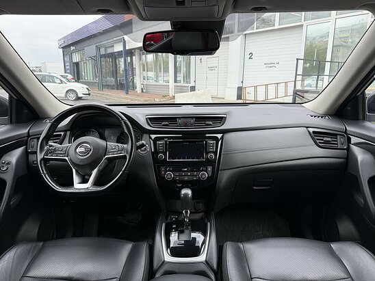 Nissan X-Trail 2.5 4WD CVT (171 л.с.) LE Top