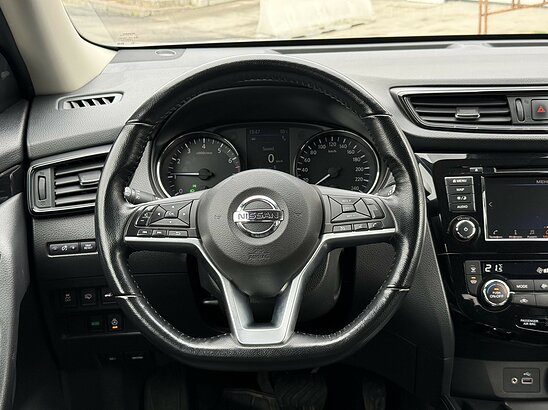 Nissan X-Trail 2.5 4WD CVT (171 л.с.) LE Top