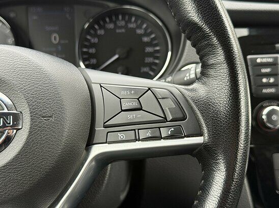 Nissan X-Trail 2.5 4WD CVT (171 л.с.) LE Top