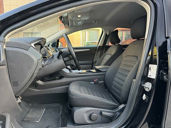 Ford Mondeo 2.5 AT (149 л.с.) Trend