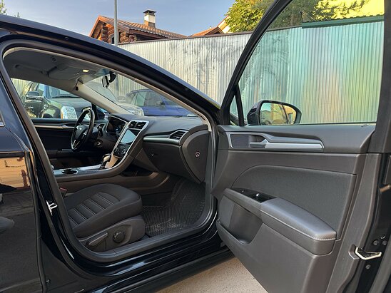 Ford Mondeo 2.5 AT (149 л.с.) Trend