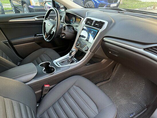 Ford Mondeo 2.5 AT (149 л.с.) Trend