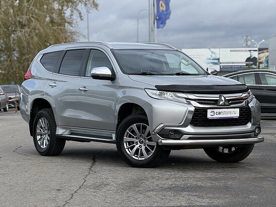 Mitsubishi Pajero Sport 2.4 4WD MT (181 л.с.) Invite