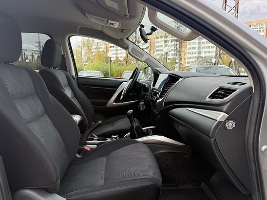 Mitsubishi Pajero Sport 2.4 4WD MT (181 л.с.) Invite