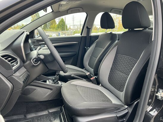 ВАЗ (LADA) Vesta 1.6 MT (106 л.с.) Comfort