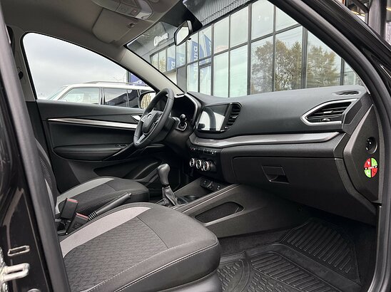ВАЗ (LADA) Vesta 1.6 MT (106 л.с.) Comfort