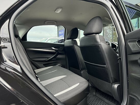 ВАЗ (LADA) Vesta 1.6 MT (106 л.с.) Comfort