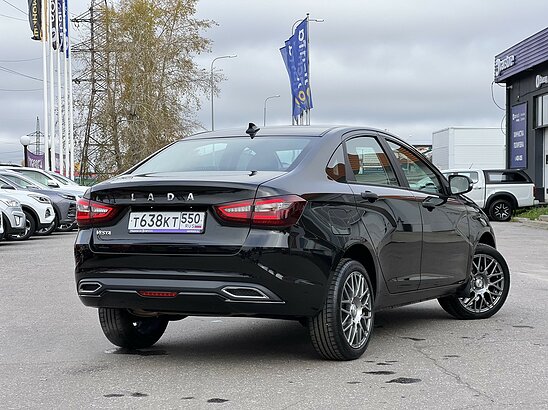 ВАЗ (LADA) Vesta 1.6 MT (106 л.с.) Comfort