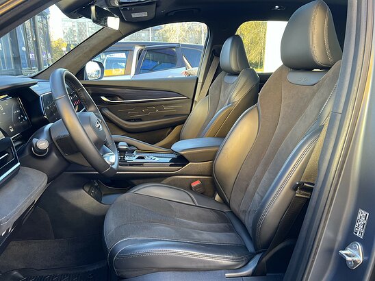 Geely Monjaro 2.0 4WD AT (238 л.с.) Exclusive