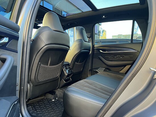 Geely Monjaro 2.0 4WD AT (238 л.с.) Exclusive