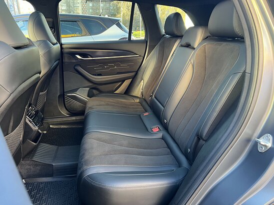 Geely Monjaro 2.0 4WD AT (238 л.с.) Exclusive