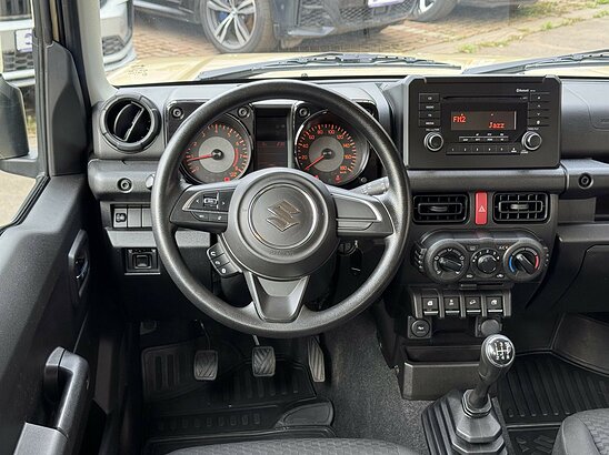 Suzuki Jimny 1.5 4WD MT (102 л.с.) GL