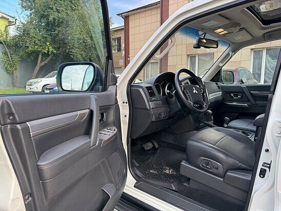 Mitsubishi Pajero 3.0 AT (178 л.с.) GLS