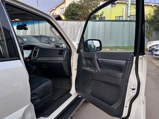 Mitsubishi Pajero 3.0 AT (178 л.с.) GLS