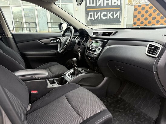 Nissan X-Trail 2.0 MT (144 л.с.) XE